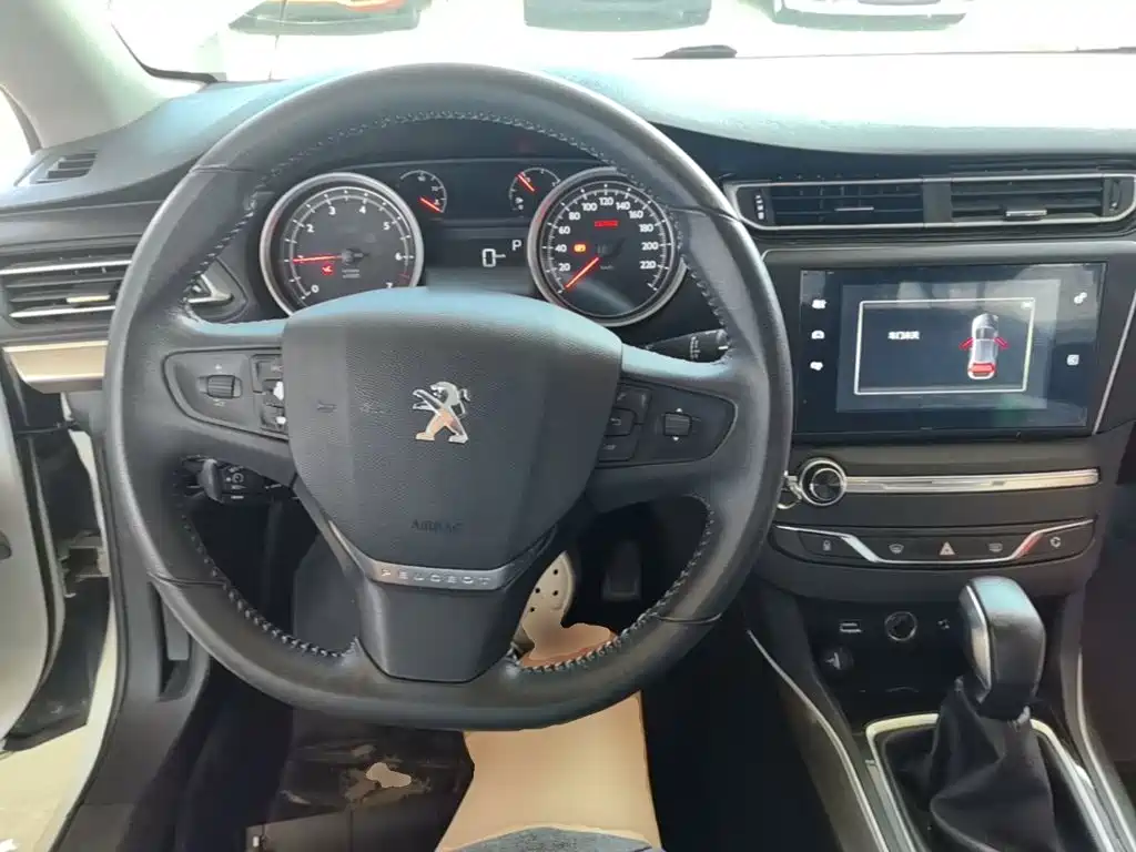 Peugeot 408 2015 — фото 10