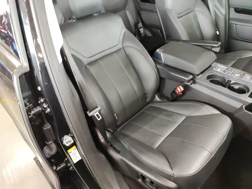 Land Rover Discovery 2020 — фото 25