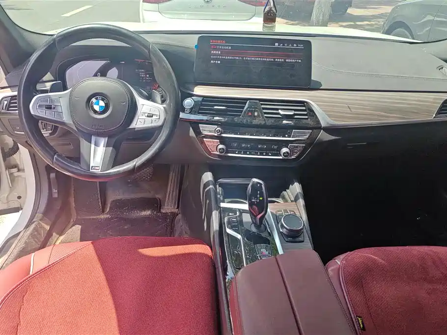 BMW 5 Series 2023 — фото 12