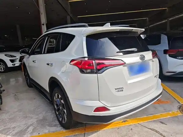 Toyota RAV4 2016