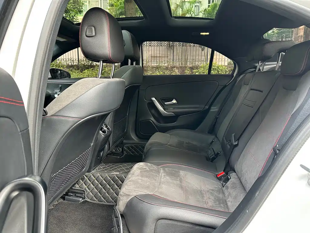 Mercedes-Benz A-Class 2023 — фото 15