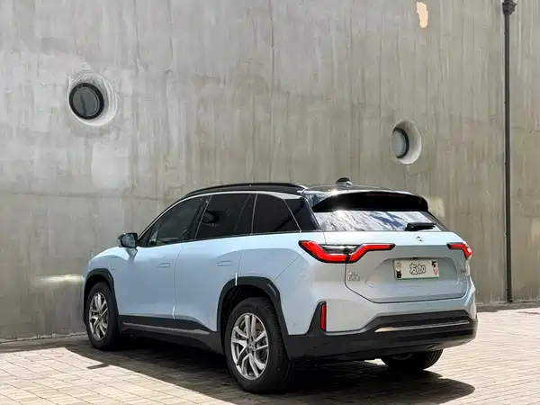 NIO ES6 2021