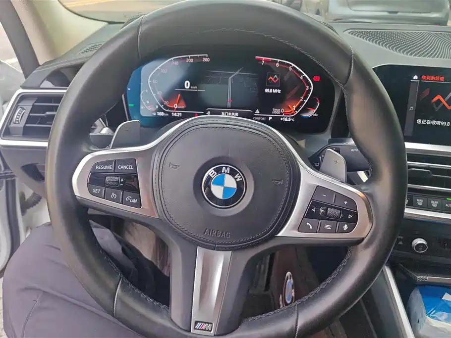 BMW 3 Series 2022 — фото 15