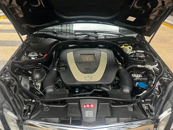 Mercedes-Benz E-Class 2011
