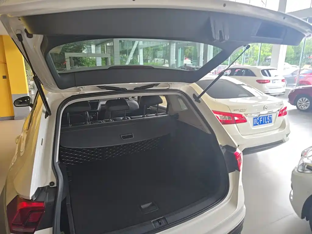 Volkswagen Tiguan L 2019 — фото 19
