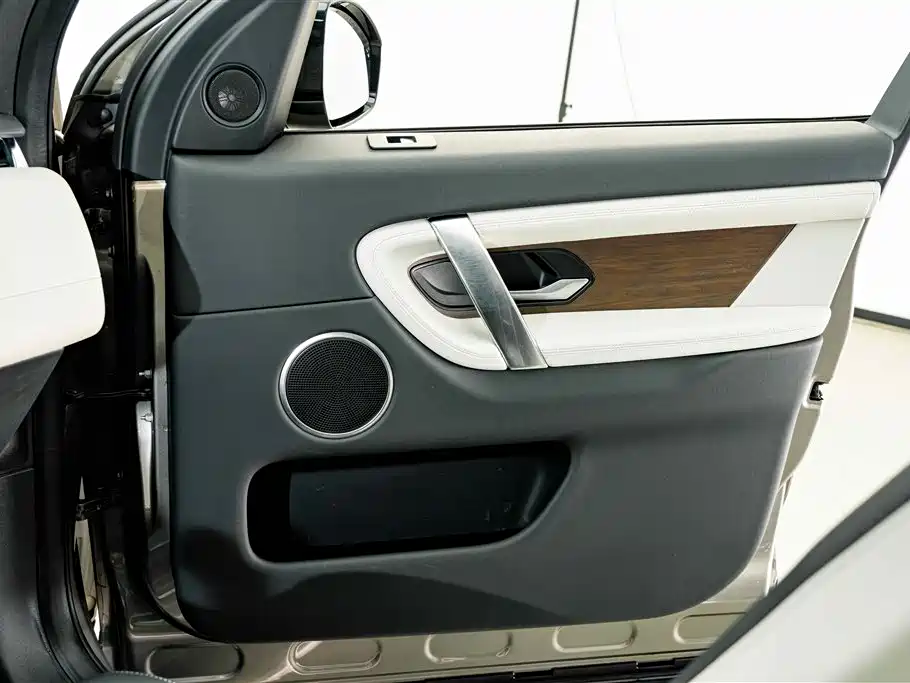 Land Rover Discovery Sport 2021 — фото 15