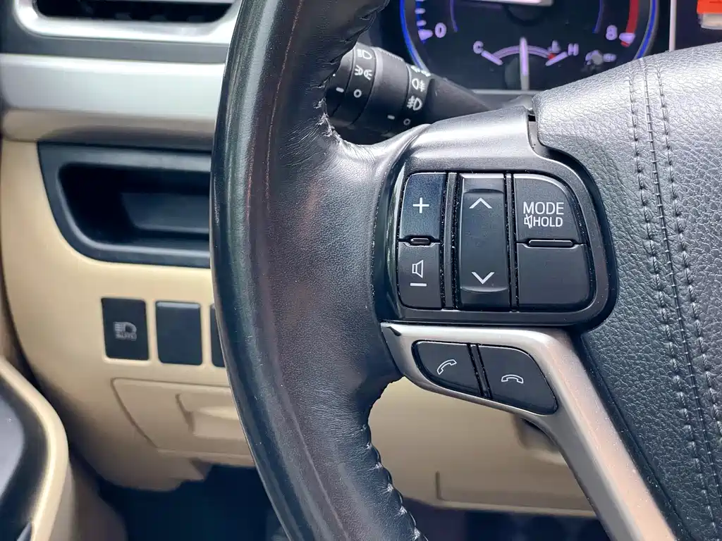 Toyota Highlander 2020 — фото 14