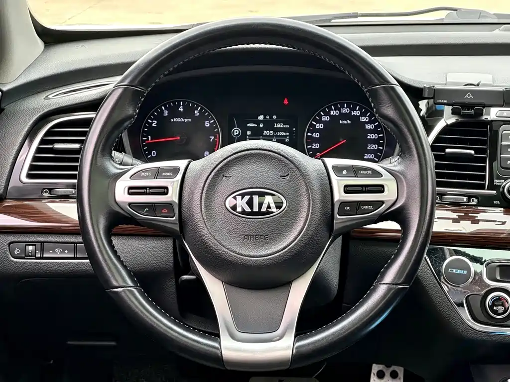 Kia K4 2015 — фото 12