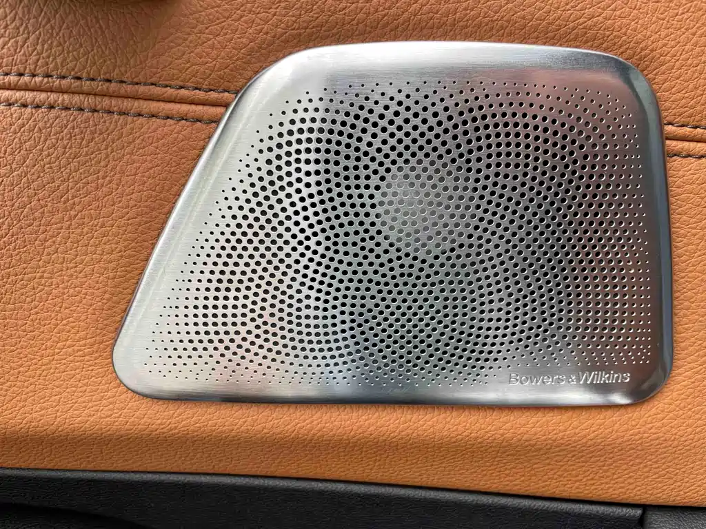 BMW 5 Series 2017 — фото 13