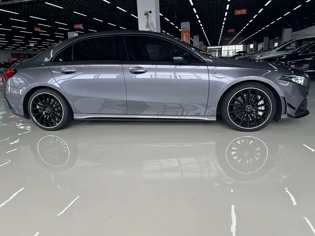 Mercedes-Benz A-Class AMG 2023 — фото 4