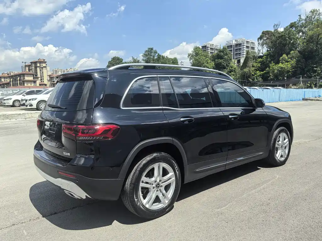 Mercedes-Benz GLB 2023 — фото 10