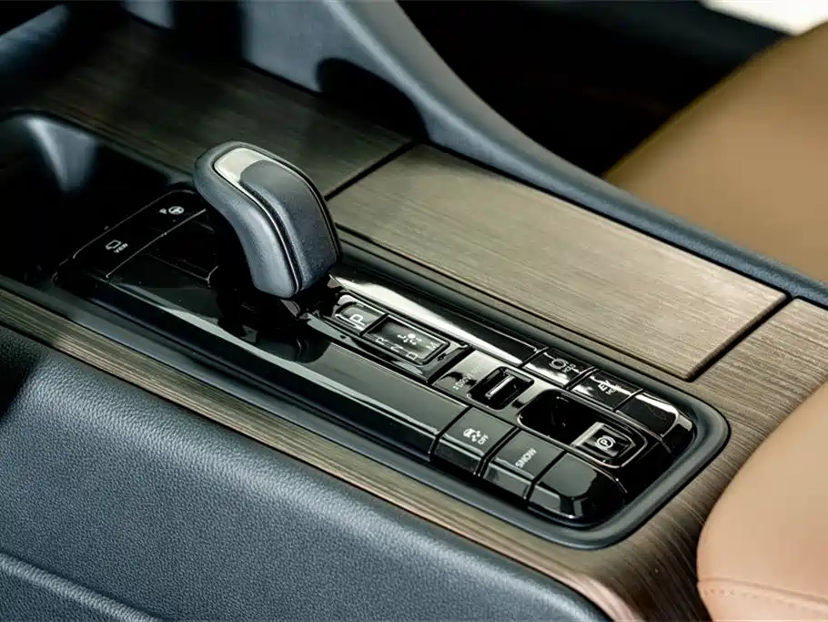 Toyota Crown 2025 — фото 13