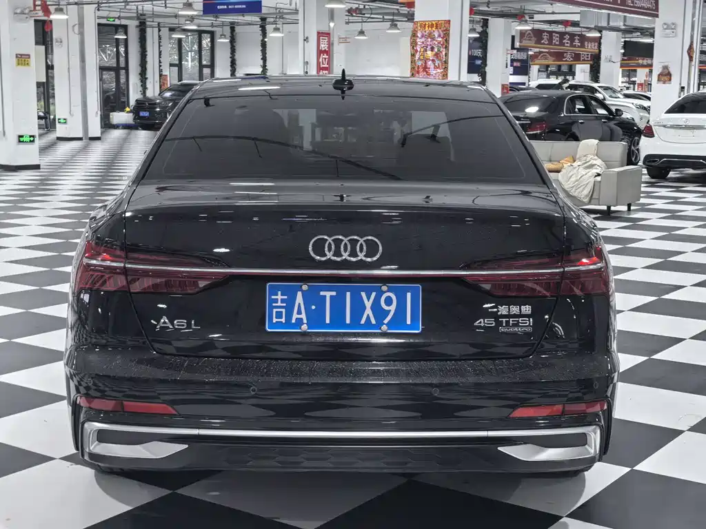 Audi A6L 2023 — фото 10