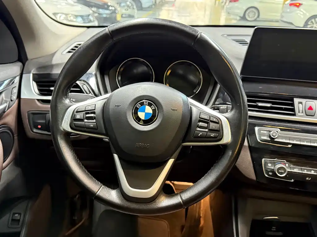 BMW X1 2020 — фото 15