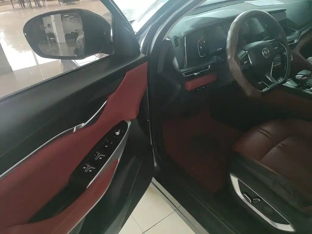 Changan CS75PLUS 2020 — фото 16