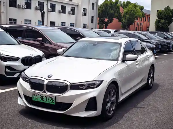 BMW i3 2023
