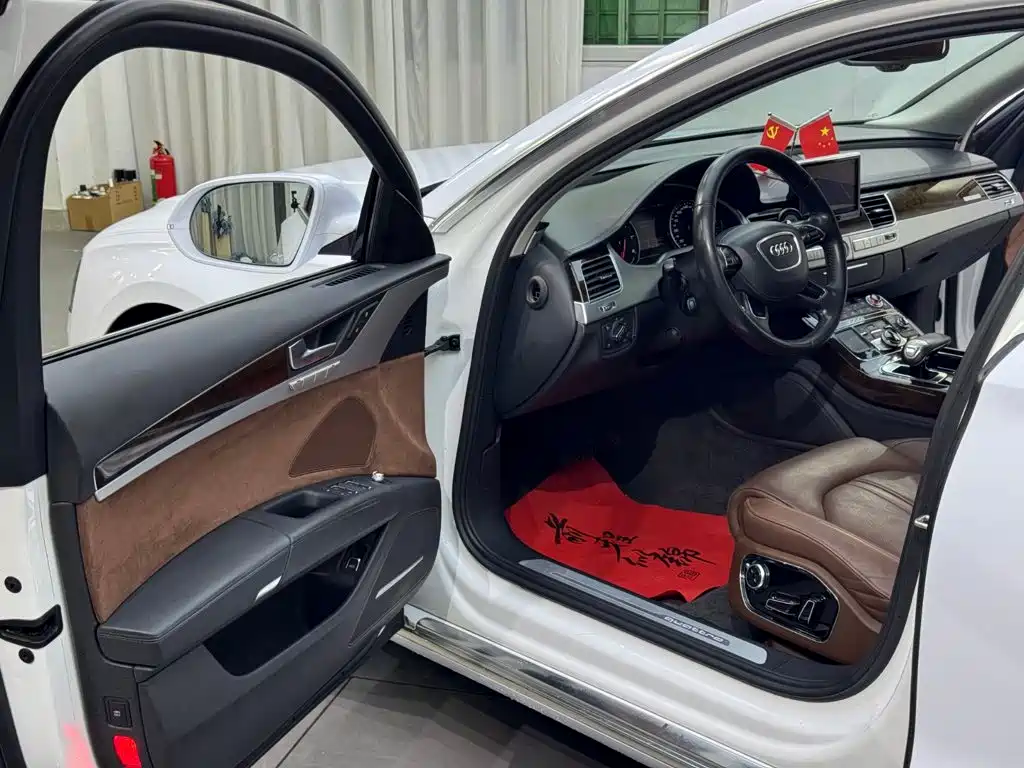 Audi A8 2015