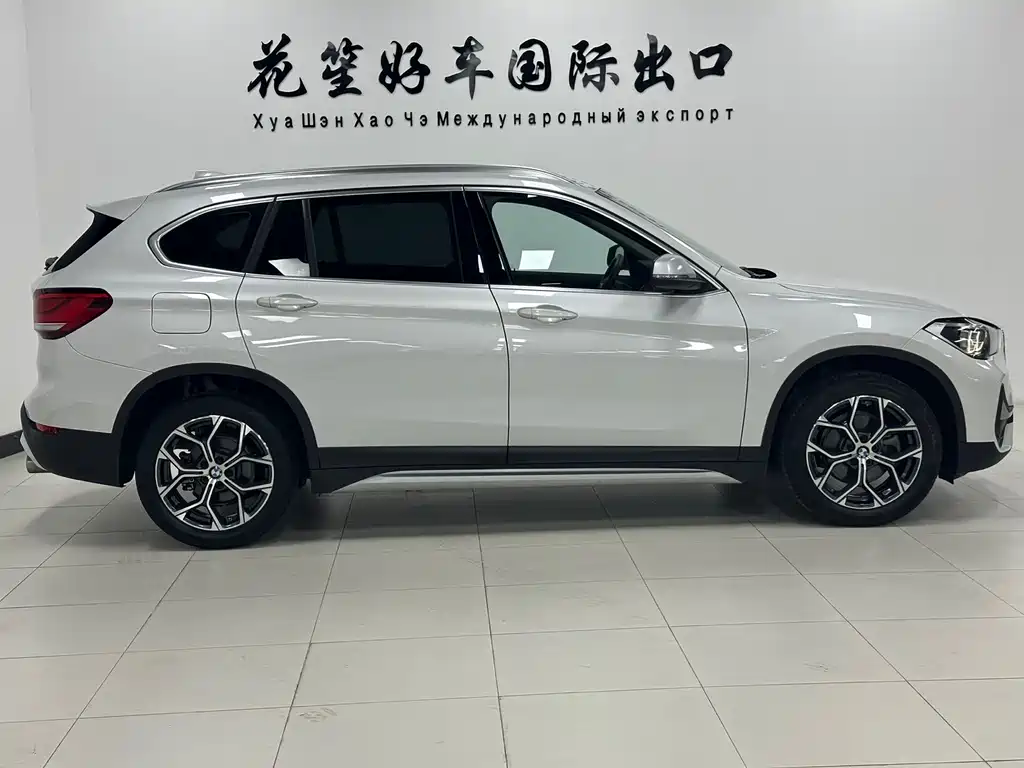 BMW X1 2022 — фото 5