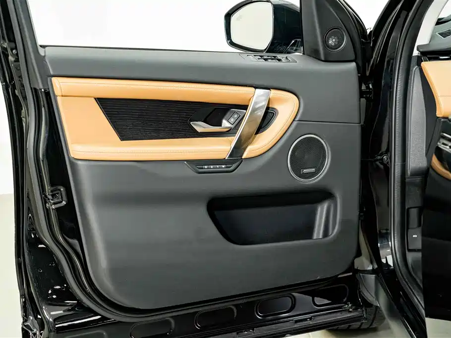 Land Rover Discovery Sport 2024 — фото 17