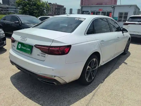 Audi A4L 2020