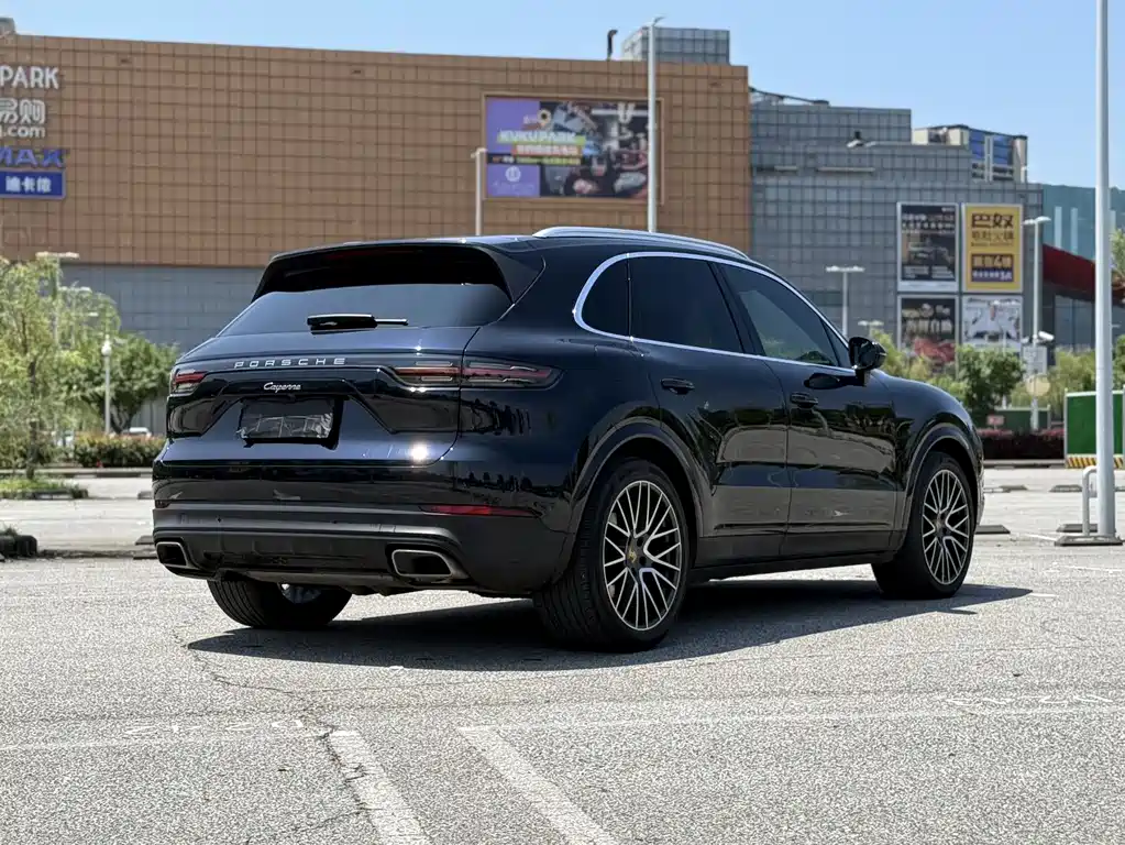 Porsche Cayenne 2021 — фото 9