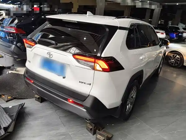 Toyota RAV4 2022
