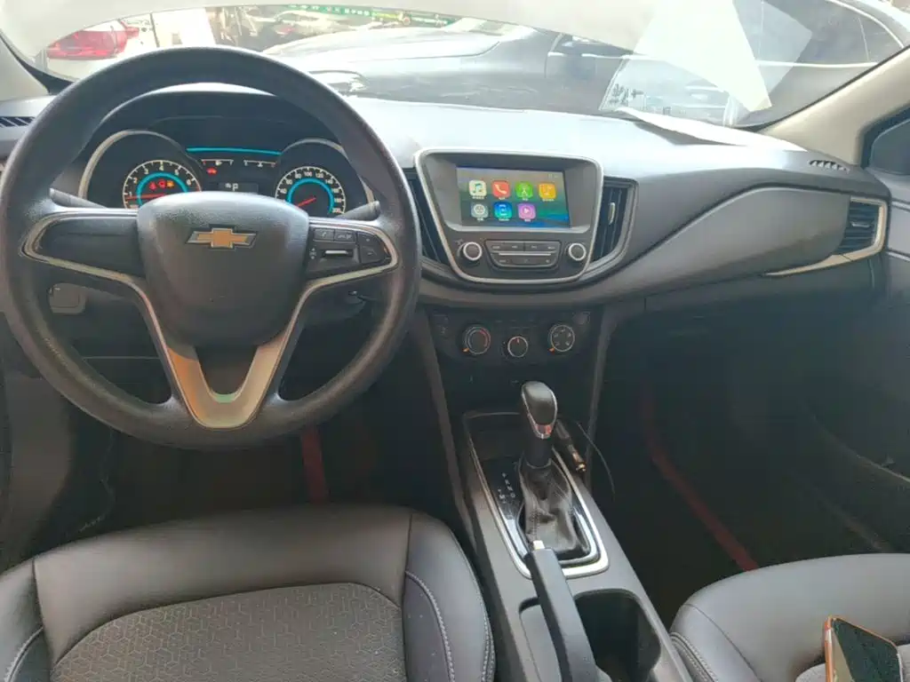Chevrolet Cavalier 2018 — фото 10