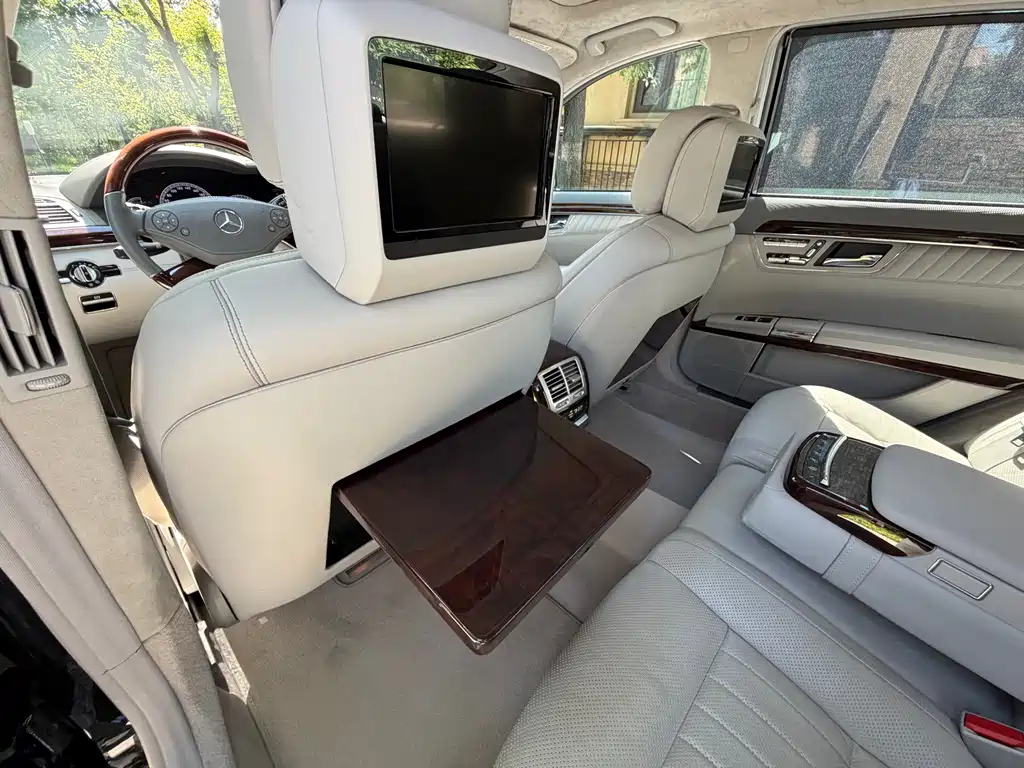 Mercedes-Benz S-Class 2011 — фото 18