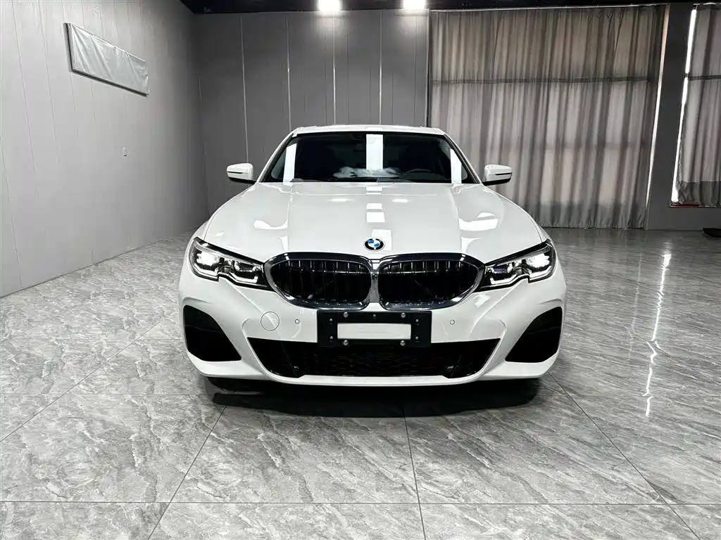 BMW 3 Series 2022