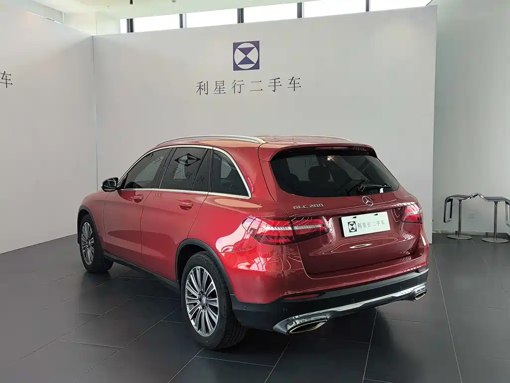 Mercedes-Benz GLC 2017 — фото 12