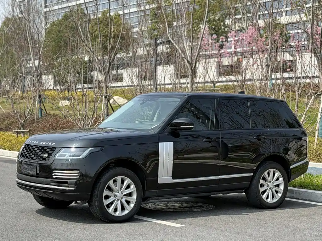 Land Rover Range Rover 2017 — фото 1
