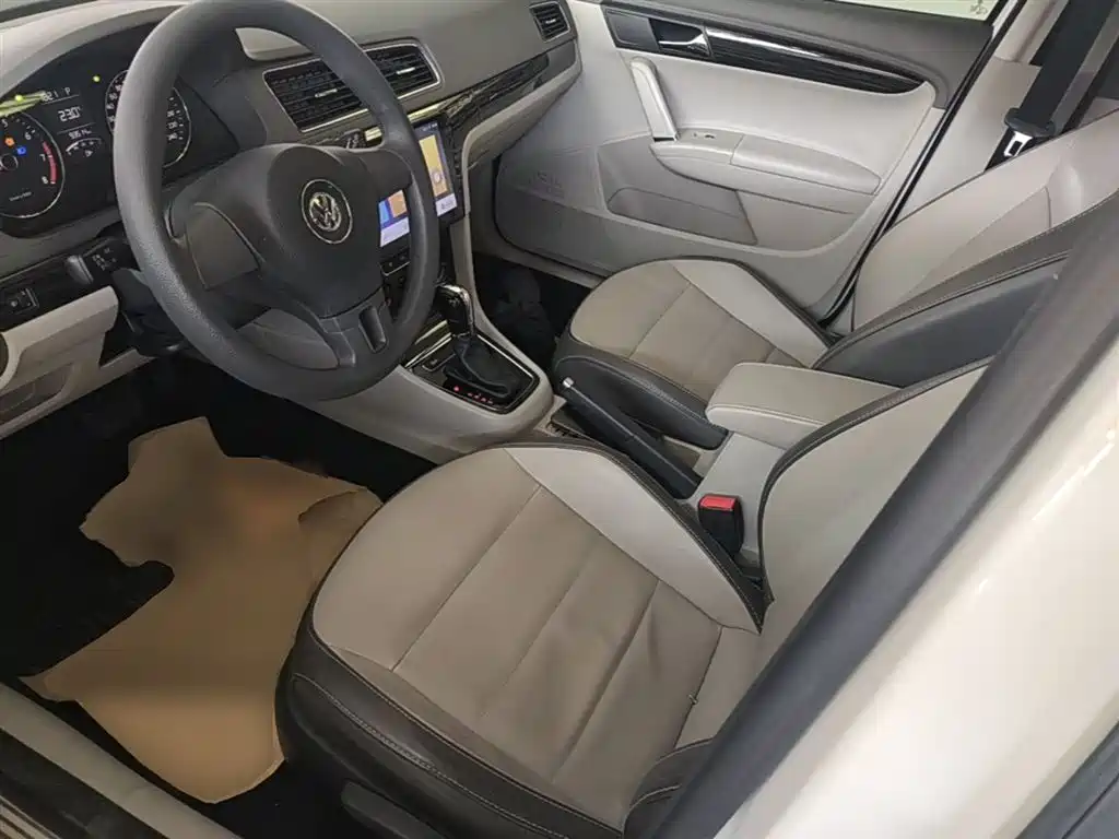 Volkswagen Gran Lavida 2016 — фото 15