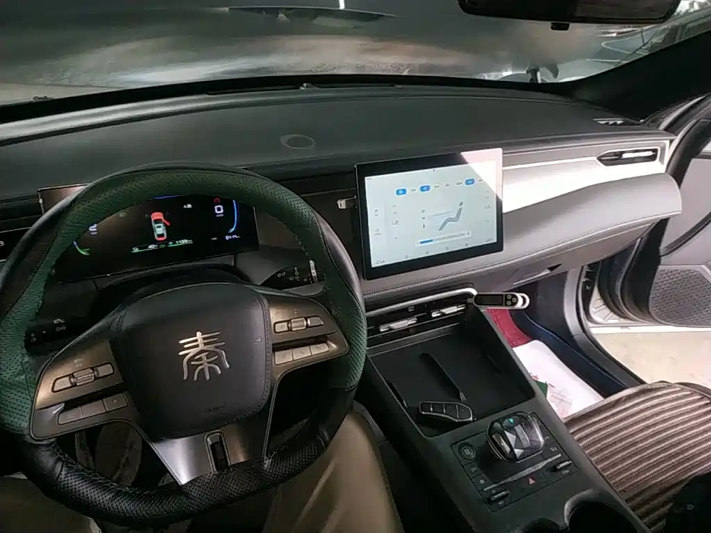 BYD Qin PLUS 2025 — фото 10