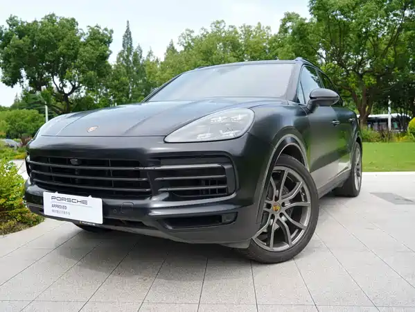 Porsche Cayenne 2022