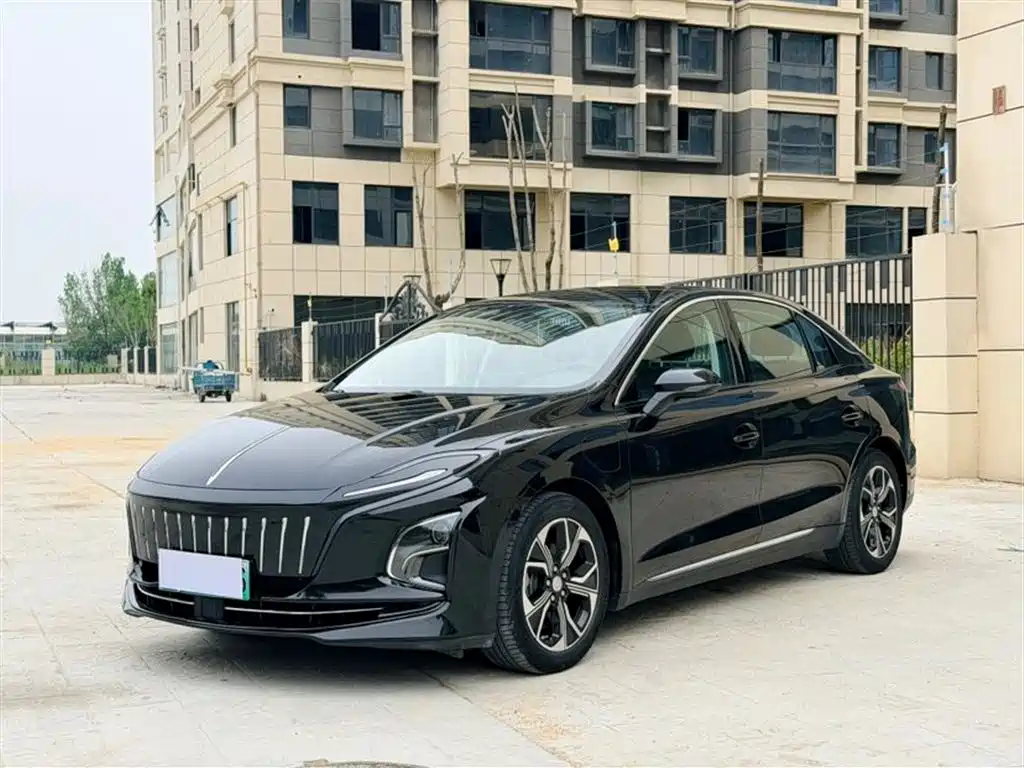 Hongqi E-QM5 2024 — фото 1