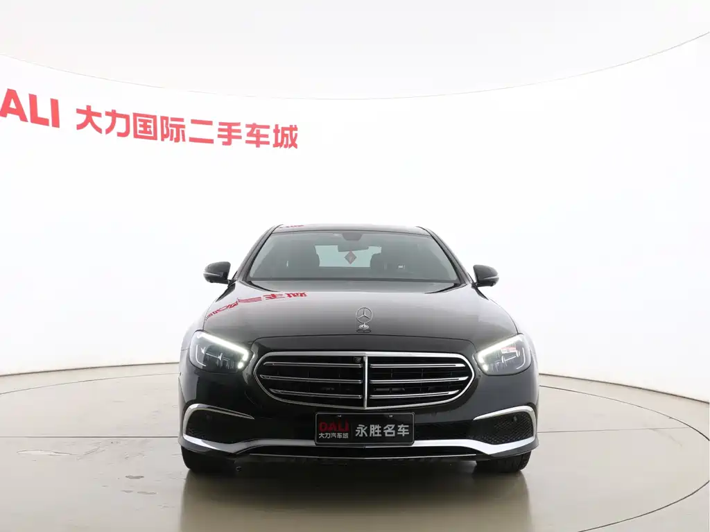 Mercedes-Benz E-Class 2023 — фото 2