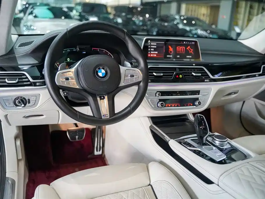 BMW 7 Series 2023 — фото 2