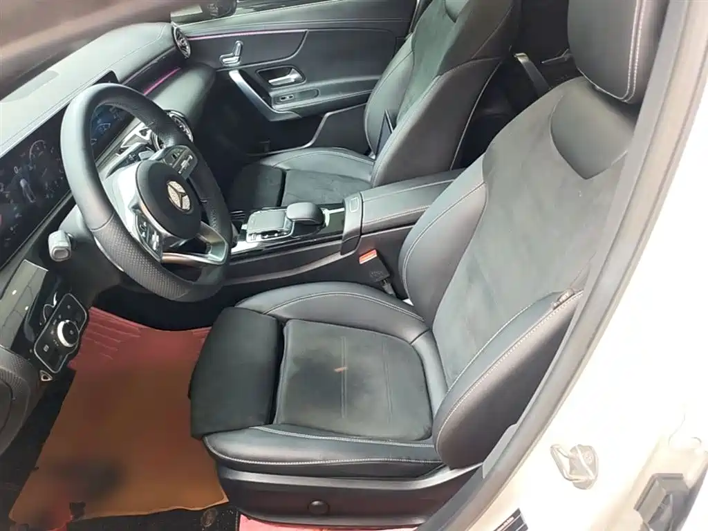 Mercedes-Benz A-Class 2020 — фото 15