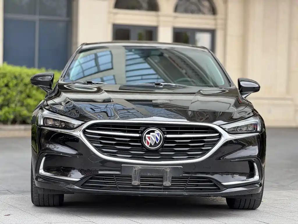 Buick LaCrosse 2022 — фото 2