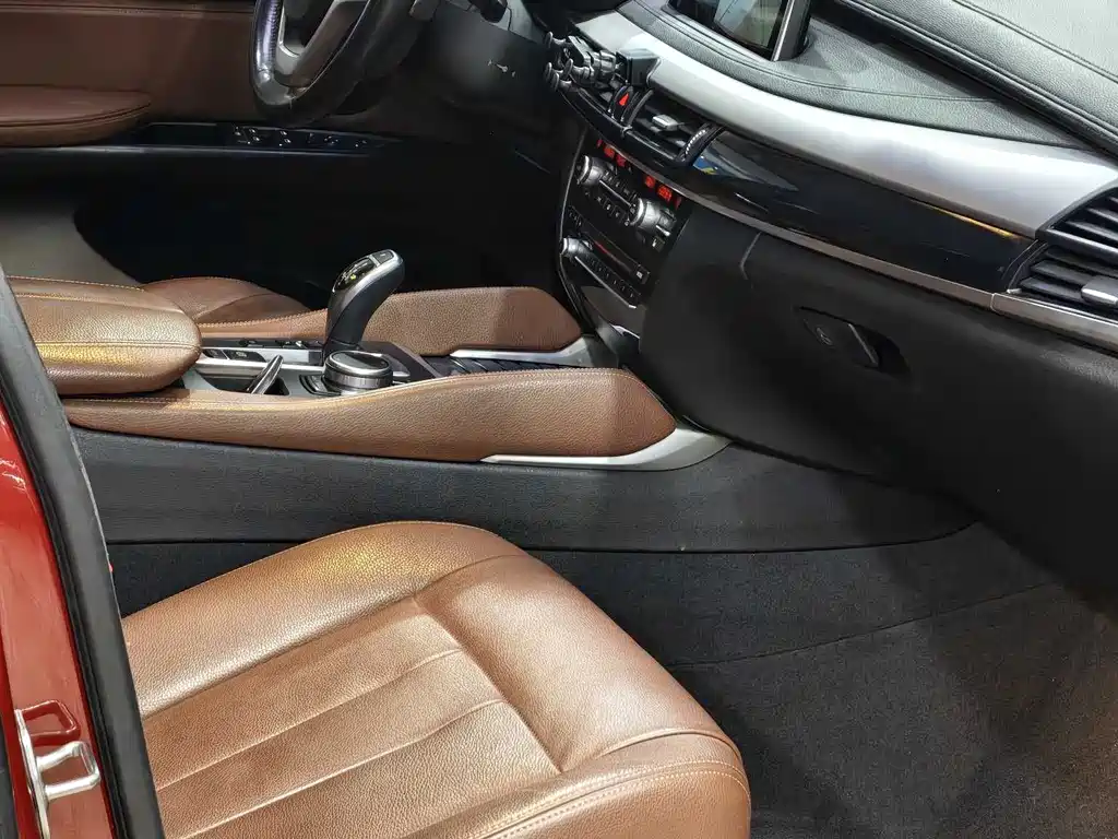 BMW X6 2018 — фото 10
