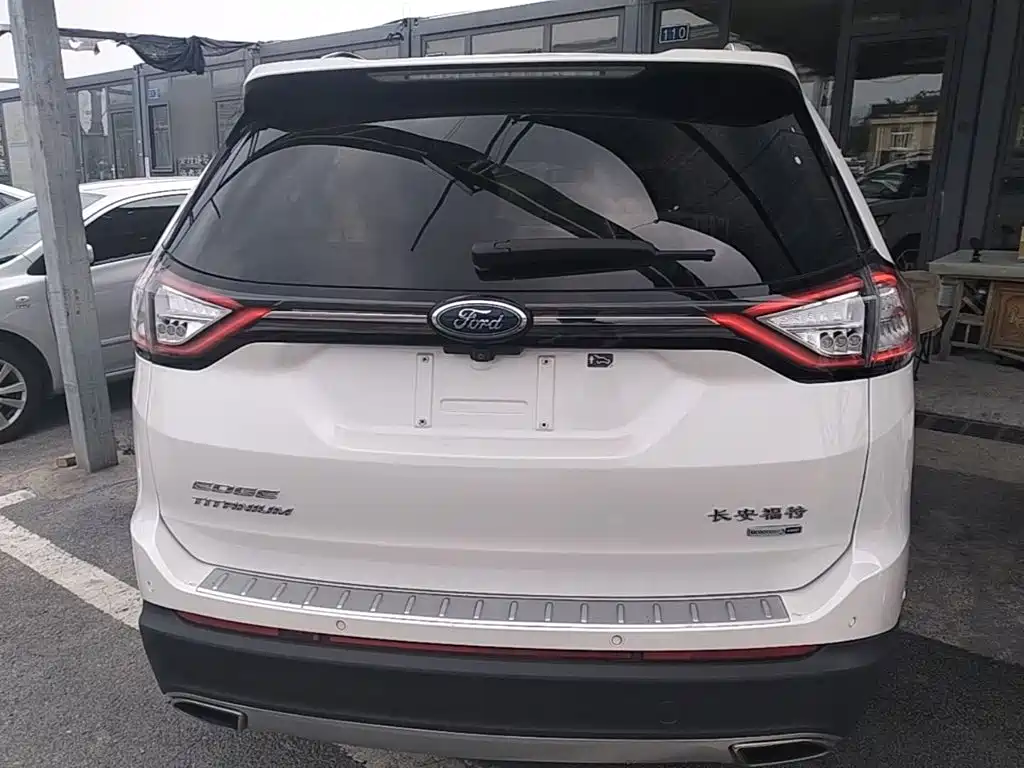 Ford Edge 2015 — фото 6