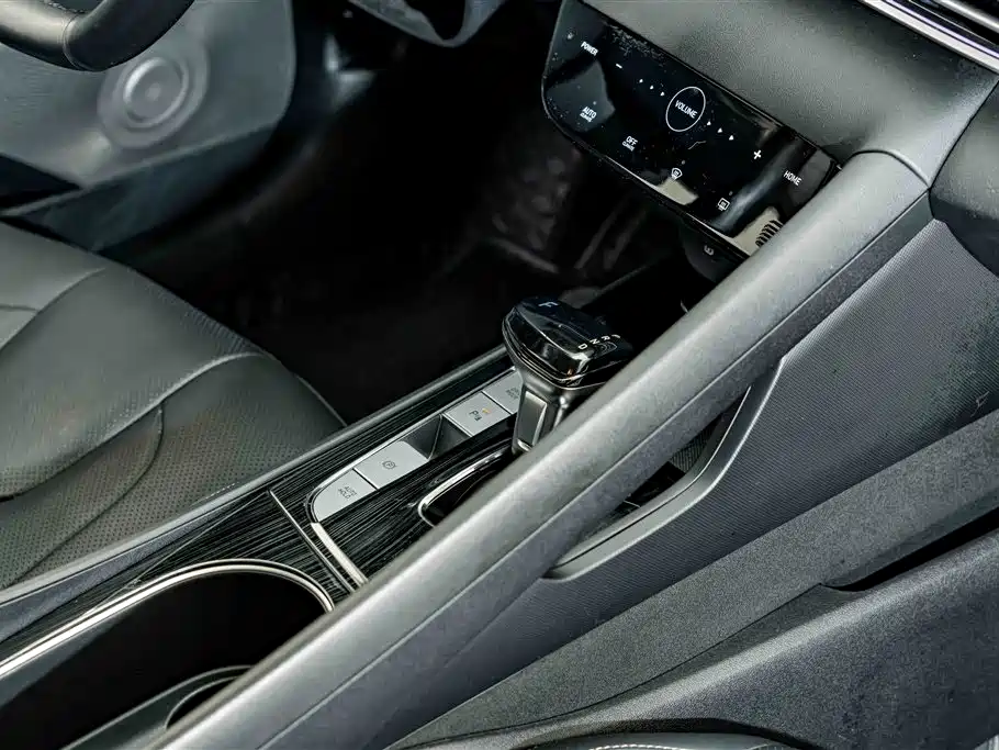 Hyundai Elantra 2021 — фото 19