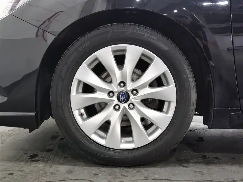 Subaru Legacy 2020 — фото 17