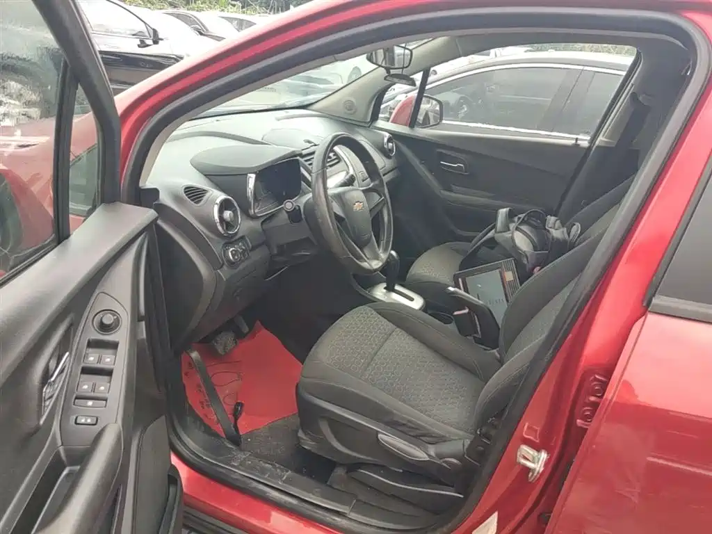 Chevrolet Trax 2015 — фото 15