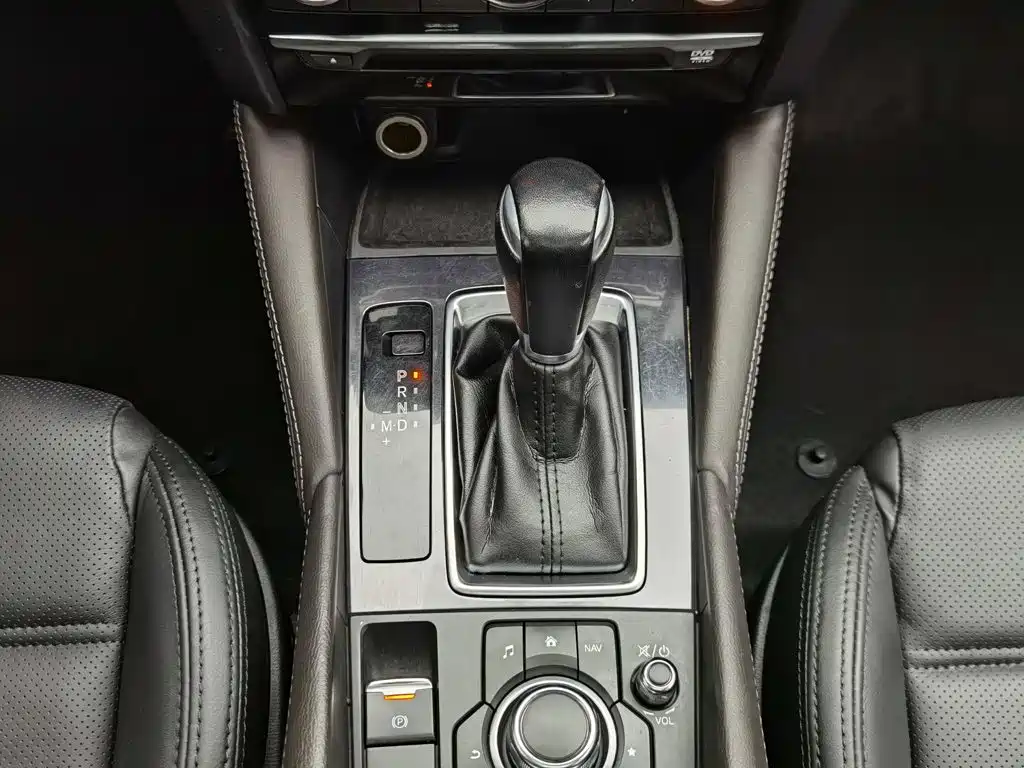 Mazda Atenza 2018 — фото 13