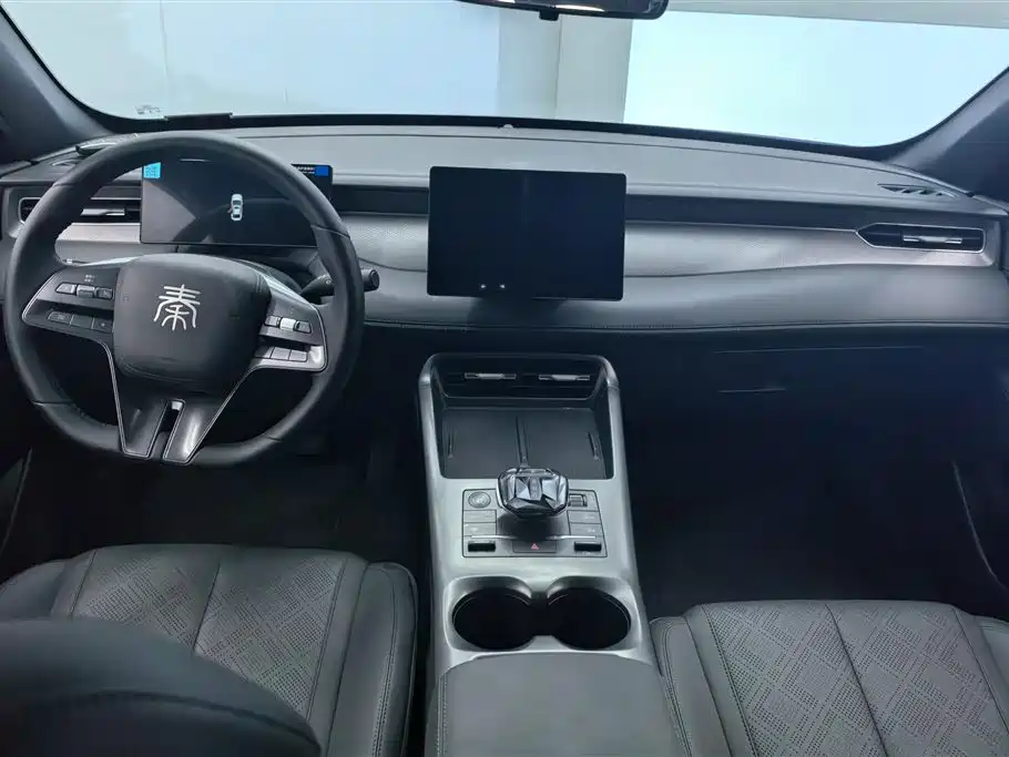 BYD Qin PLUS 2025 — фото 12