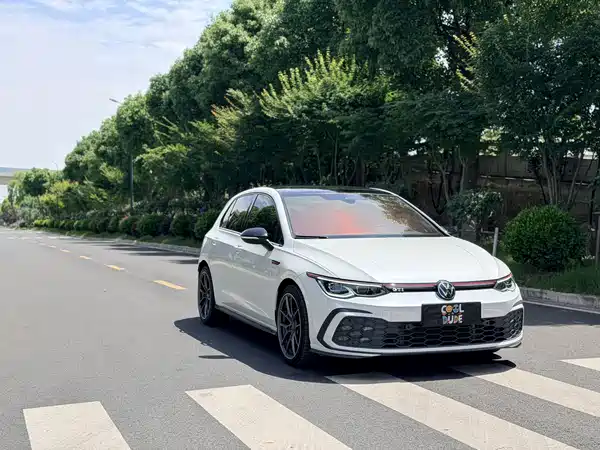 Volkswagen Golf GTI 2022