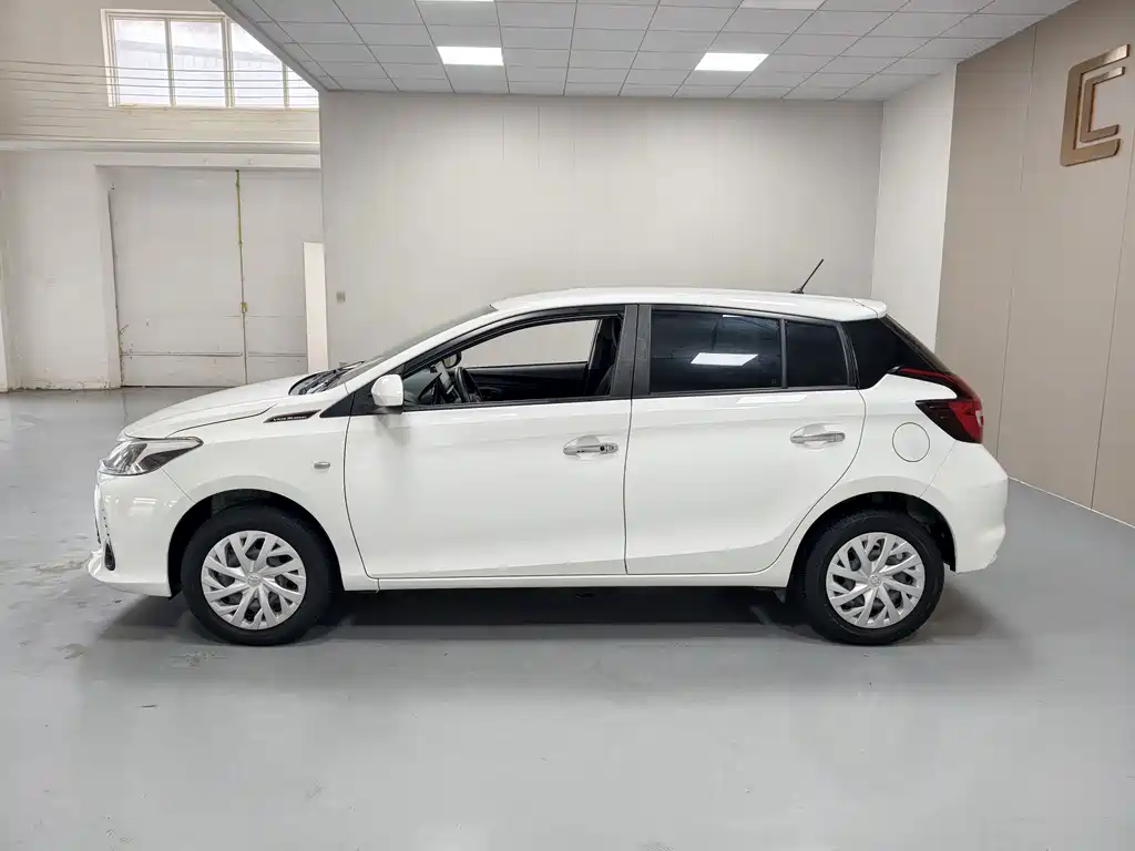 Toyota Vios FS 2023