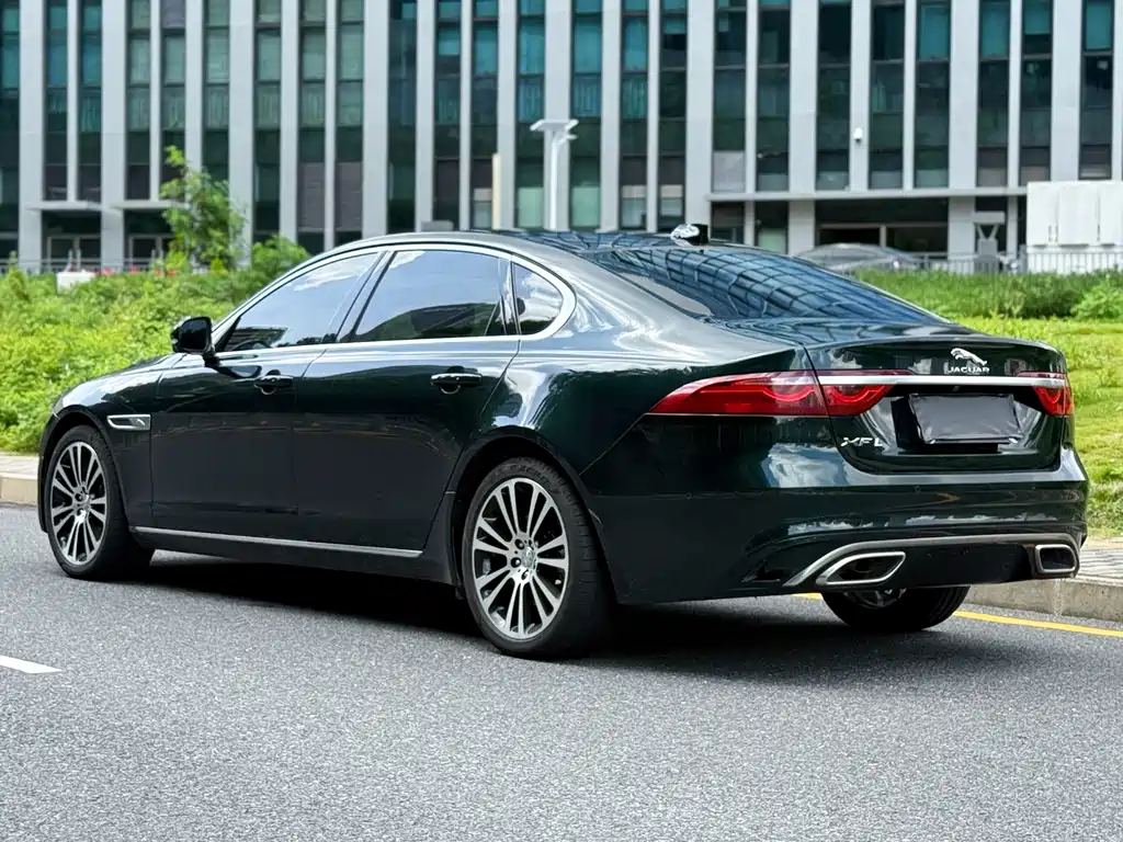 Jaguar XFL 2023 — фото 7
