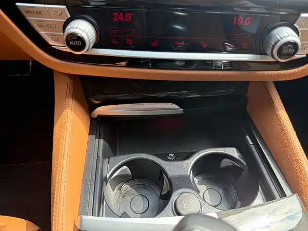 BMW 6 Series GT 2021